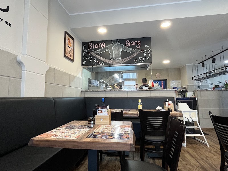 Hu Tong Noodle House 胡同面馆 - Hu Tong Noodle House 胡同面馆 Hohe Str. 17, 47051 Duisburg, Germany