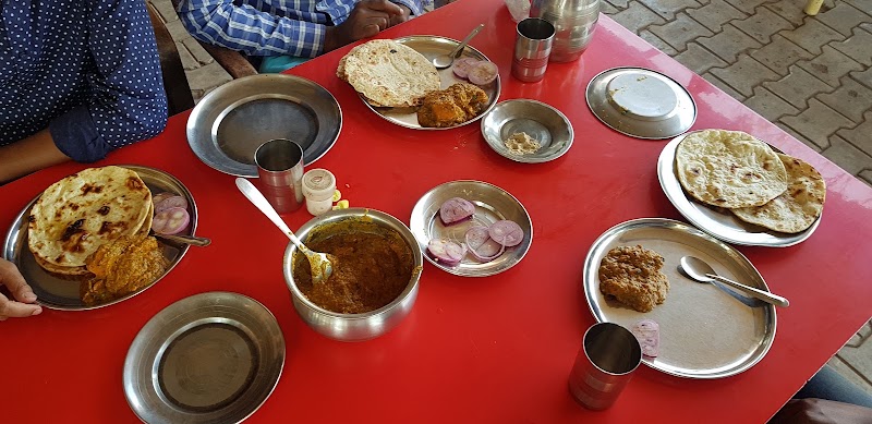Doaba Dashmesh Dhaba (PURE VEG) - Doaba Dashmesh Dhaba (PURE VEG), Great Eastern Rd, N.H. 6, Kumhari, Raipur, Chhattisgarh 490042, India