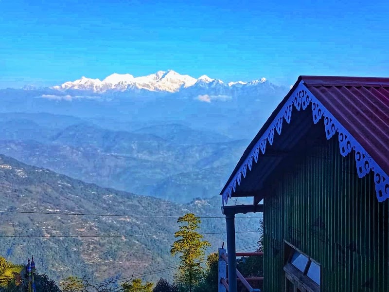 Darjeeling Hotel - Darjeeling Hotel 47, Gandhi Rd, Limbugaon, Darjeeling, West Bengal 734101, India