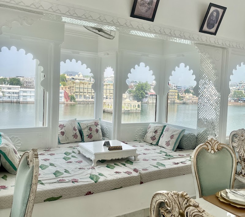 Jagat Niwas Palace Hotel - Jagat Niwas Palace Hotel 23-25, Lal Ghat Behind Jagdish Temple, Udaipur, Rajasthan 313004, India