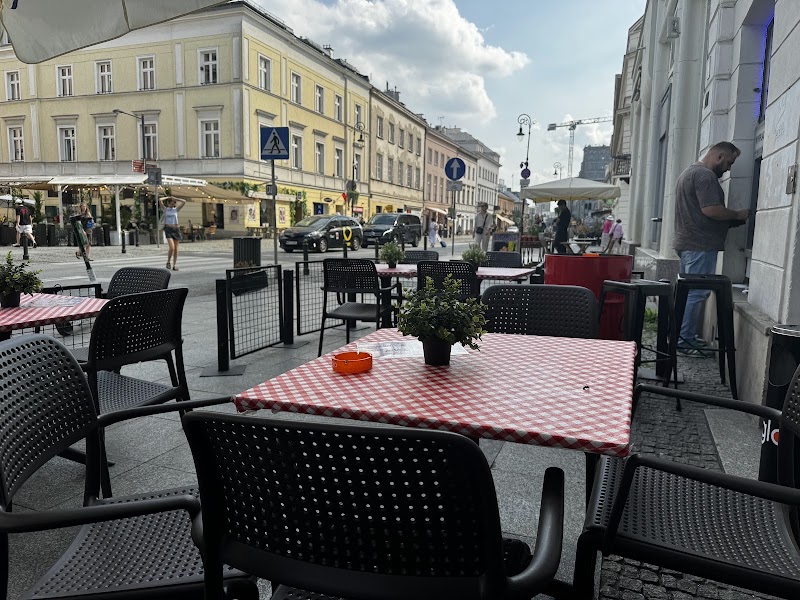 Pijalnia Wódki i Piwa - Nowy Świat 33