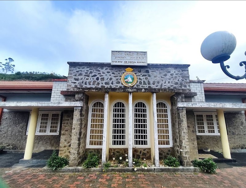 ක කාමර - නානුඔය දුම්රිය ස්ථානය | ஓய்வு அறைகள் - நானுஓயா புகையிரத நிலையம் - ක කාමර - නානුඔය දුම්රිය ස්ථානය | ஓய்வு அறைகள் - நானுஓயா புகையிரத நிலையம், WPRR+3PJ, Avissawella - Hatton - Nuwara Eliya Hwy, Nanuoya 22150, Sri Lanka