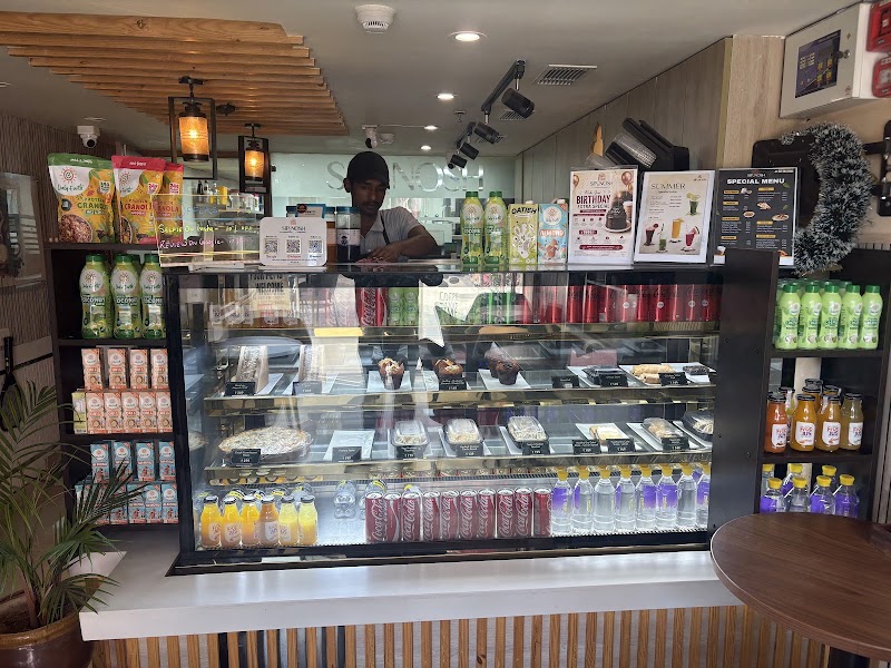 CAFE SIP n NOSH - CAFE SIP n NOSH Ground Floor 15, Spaze Boulevard-1, Badshahpur Sohna Rd, near Vetic Pet Clinic, Malibu Towne, Sector 47, Gurugram, Haryana 122018, India