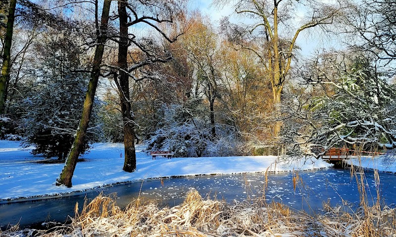 Übernachtungsstätte Ostpark - Übernachtungsstätte Ostpark, Ostparkstraße 16, 60385 Frankfurt am Main-Bornheim/Ostend, Germany