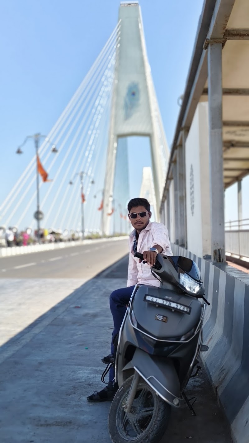 Dwarkesh Bike rents - Dwarkesh Bike rents, Jodha manek chowk, Narshi Keshavji Vadi, Dwarka, Gujarat 361335, India