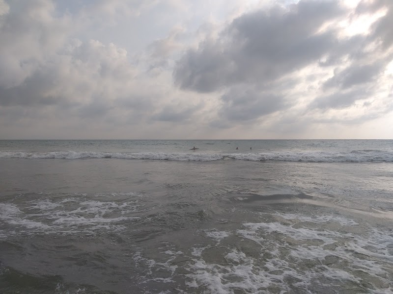 Ahungalla Beach - Ahungalla Beach, 826J+5GR, Rajapaksha Mawatha, Ahungalla 80562, Sri Lanka