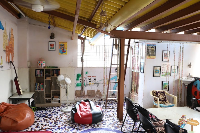 Travellers Inn - Travellers Inn 26, Adi Murzban Path, Ballard Estate, Fort, Mumbai, Maharashtra 400001, India