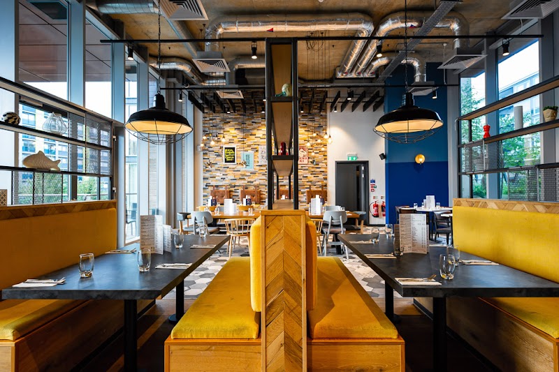 Staycity Aparthotels London Heathrow - Staycity Aparthotels London Heathrow High Point Village - Concierge, Station Approach, Hayes UB3 4FL, UK