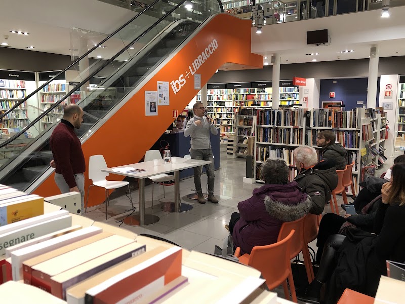 Libreria Libraccio Firenze - Libreria Libraccio Firenze, Via de' Cerretani, 16 rosso, 50123 Firenze FI, Italy