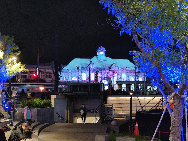 Hsinchu Train Station - Hsinchu Train Station, East District, Hsinchu City, Taiwan 300