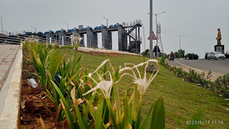 Penna barrage - Penna barrage FX9M+XX9, Pennar River Vaaradhi, Ranganaykulapet, Nellore, Andhra Pradesh 524001, India