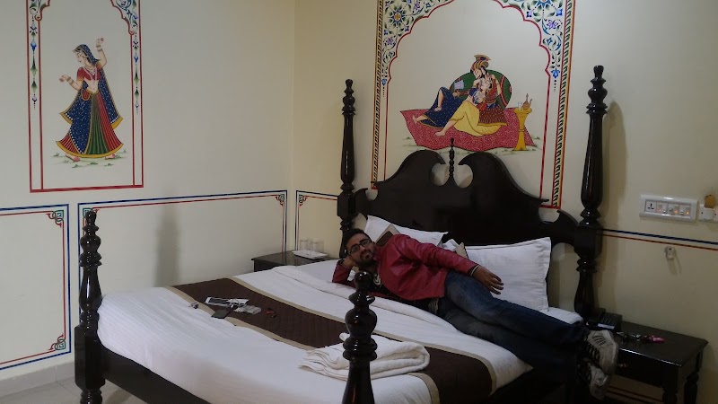 Hotel Vaishnavi - Hotel Vaishnavi, 4-B, Kabir Marg, behind Bank of Baroda, Sen Colony, Bani Park, Jaipur, Rajasthan 302006, India