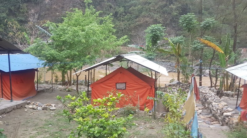 Adventure Aves Rafting and Kayaking - Adventure Aves Rafting and Kayaking, RM99+W89, Bhumlichowk, Gandaki Province, Nepal