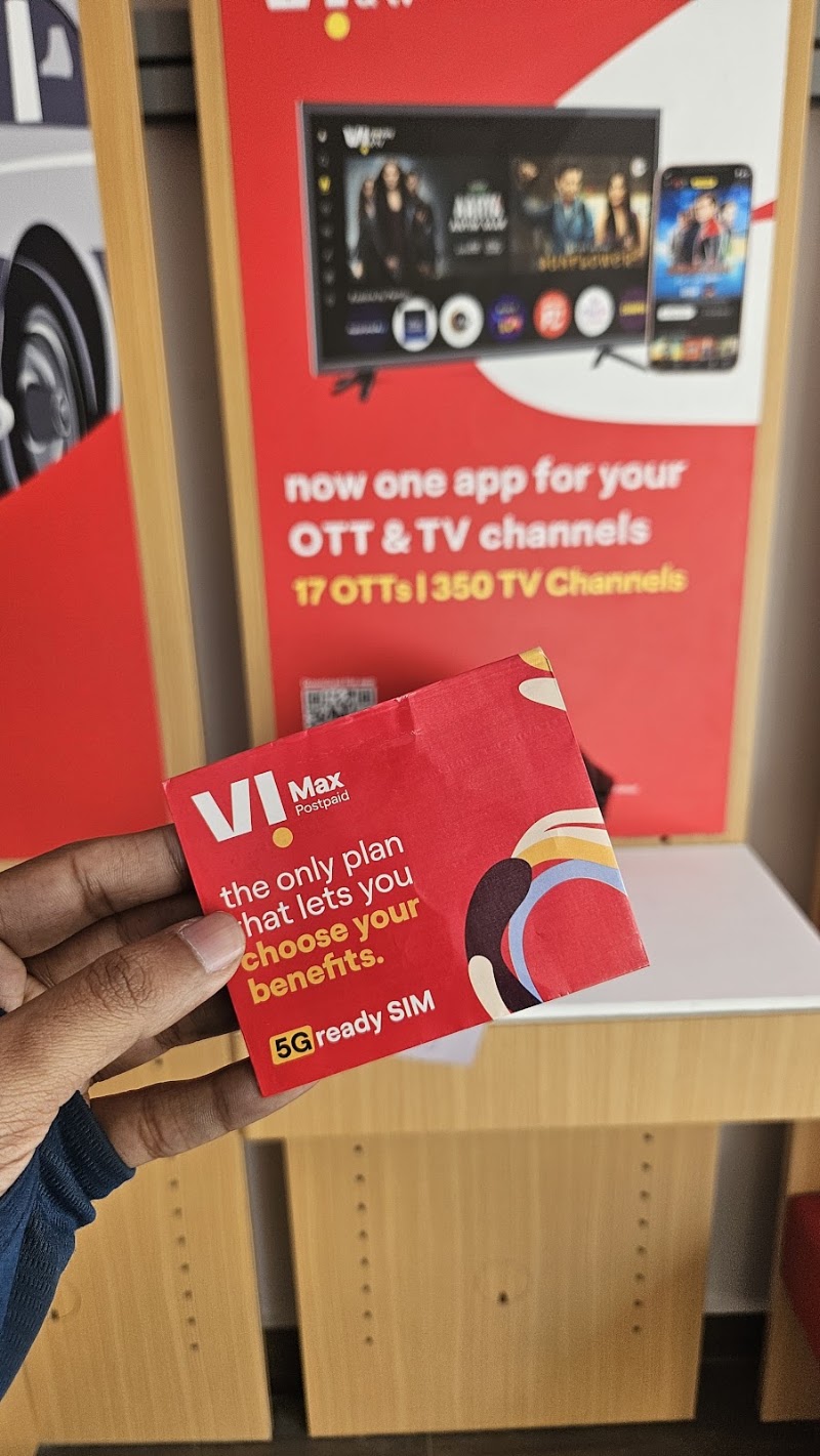 Vi - Vodafone Idea Store - Vi - Vodafone Idea Store, Shop No 3 & 4, Nandani tower, Plot No 516, Medical Chowk, Utantkhana Rd, Chandan Nagar, Nagpur, Maharashtra 440024, India