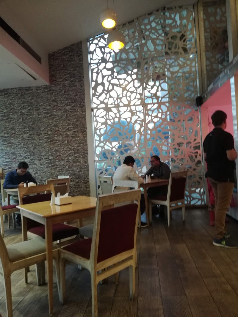 Status Pure Veg Restaurant - Status Pure Veg Restaurant New Hari Phatak, Indore Road, Ujjain, Jabsinghpura, Ujjain, Sawara Khedi, Madhya Pradesh 456010, India