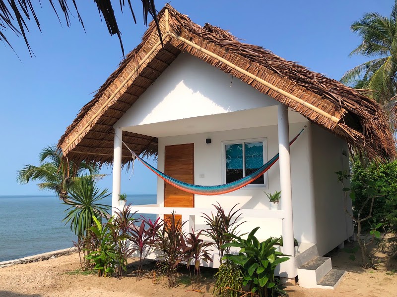 Sand Terrace - Sand Terrace, Bantai Beach, Tambon Ban Tai, Koh Phangan, Chang Wat Surat Thani 84280, Thailand