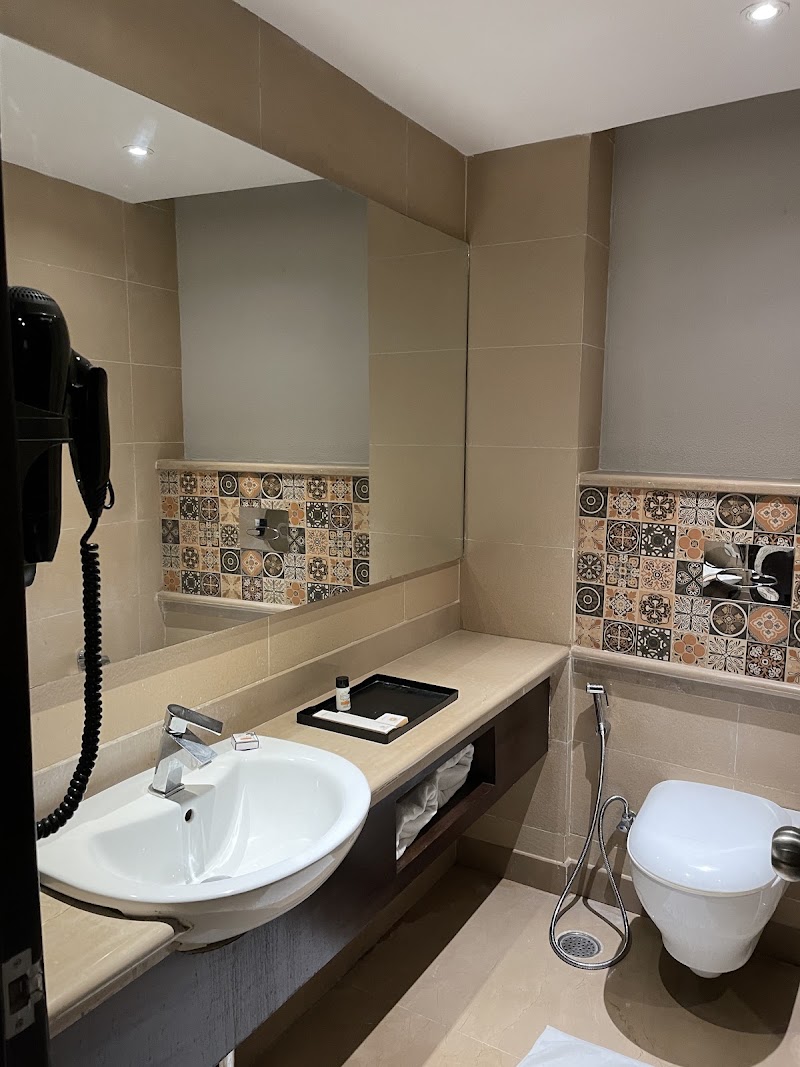 Hotel KC City Centre - Hotel KC City Centre Maharaja, Gulab Singh Marg, near Exhibition Ground, opposite Jammu Hatt, Prem Nagar, Old Heritage City, Jammu, 180001