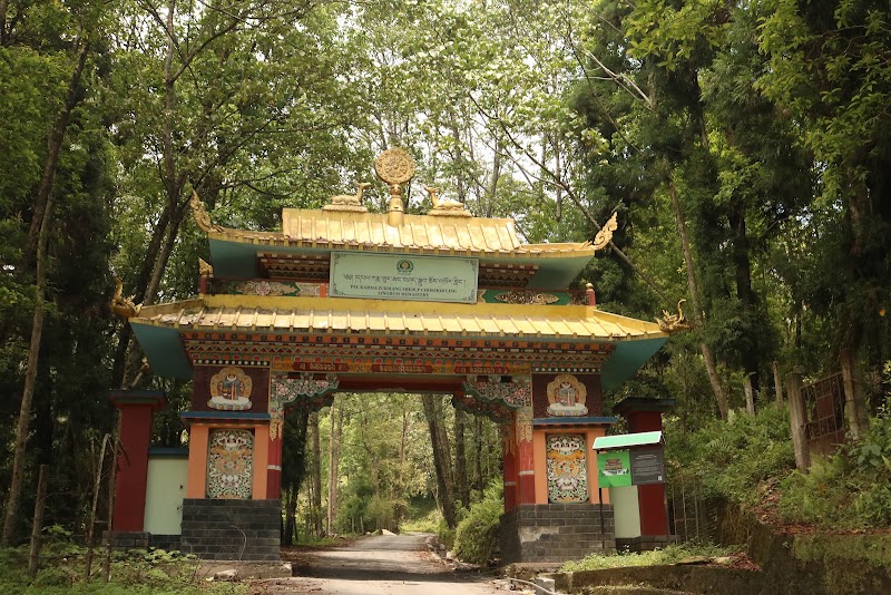 Rumtek Dharma Chakra Centre - Rumtek Dharma Chakra Centre Tsurphu Labrang Pal Karmae Sangha Dhuche, Dharma Chakra Centre, 7HQ6+FHG, Sikkim 737135, India