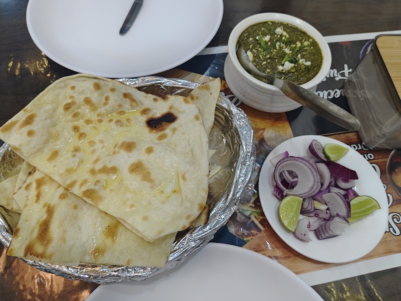 Govindam Indian Restaurant (100% Pure Veg & Jain Food ) - Govindam Indian Restaurant (100% Pure Veg & Jain Food ) 330, 1 Thanon Pattaya Klang, Muang Pattaya, Amphoe Bang Lamung, Chang Wat Chon Buri 20150, Thailand