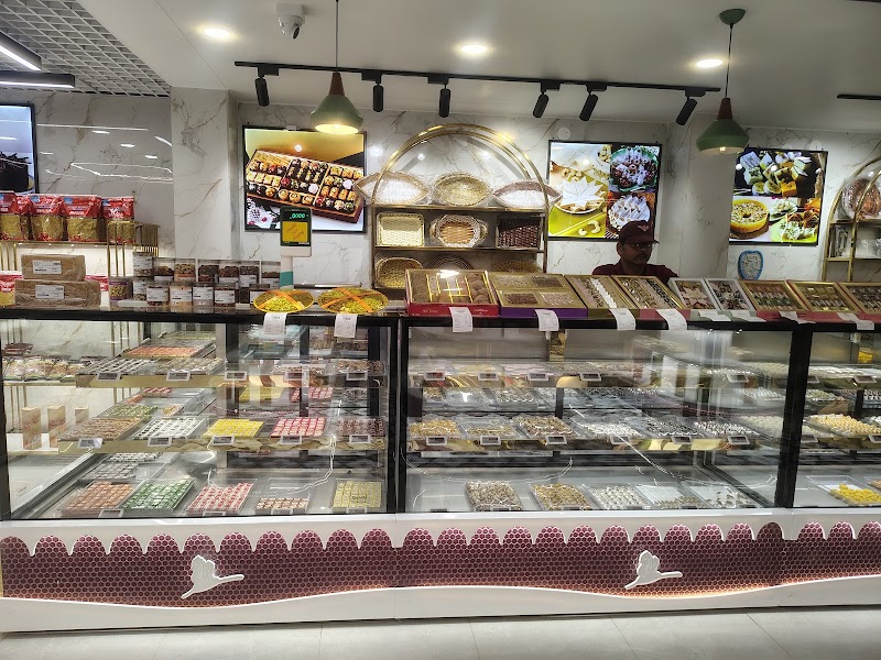Haldiram - Haldiram na, MDR, Khagaul, Dinapur, J25V+835, Danapur - Khagaul Rd, Cum, Kaliket Nagar, Patna, Mobarakpur-Raghurampur, Bihar 801503, India