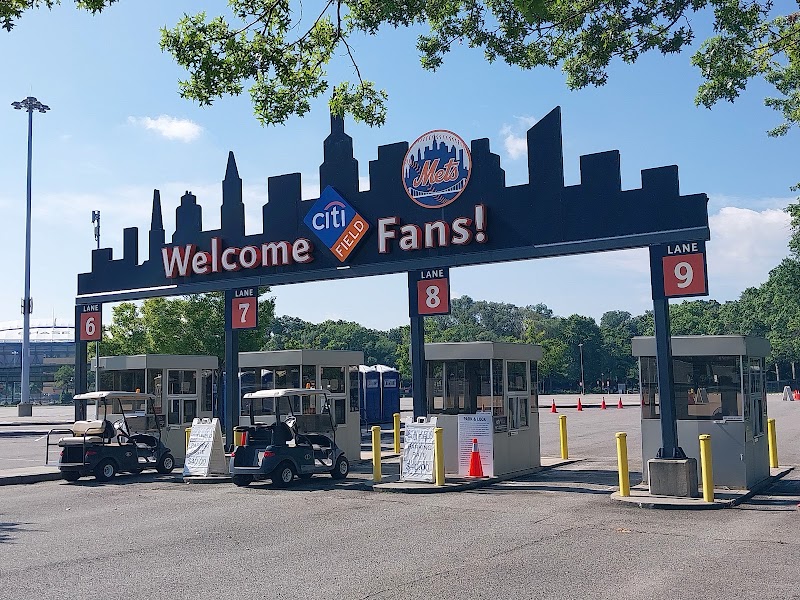 Flushing Meadows Corona Park - Flushing Meadows Corona Park Fowler Ave &, College Point Blvd, Flushing, NY 11355, USA