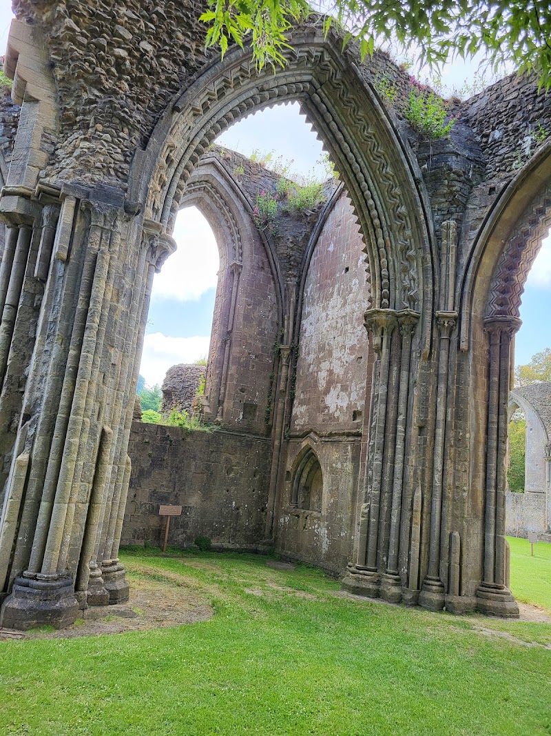 Glastonbury Abbey - Glastonbury Abbey Magdalene St, Glastonbury BA6 9EL, UK