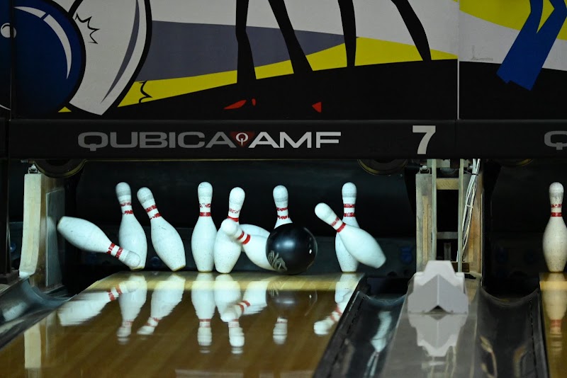TPD BOWLING - TPD BOWLING เลข ที่ 1 Soi Ekkachai 95, Bang Bon Nuea, Khet Bang Bon, Krung Thep Maha Nakhon 10150, Thailand