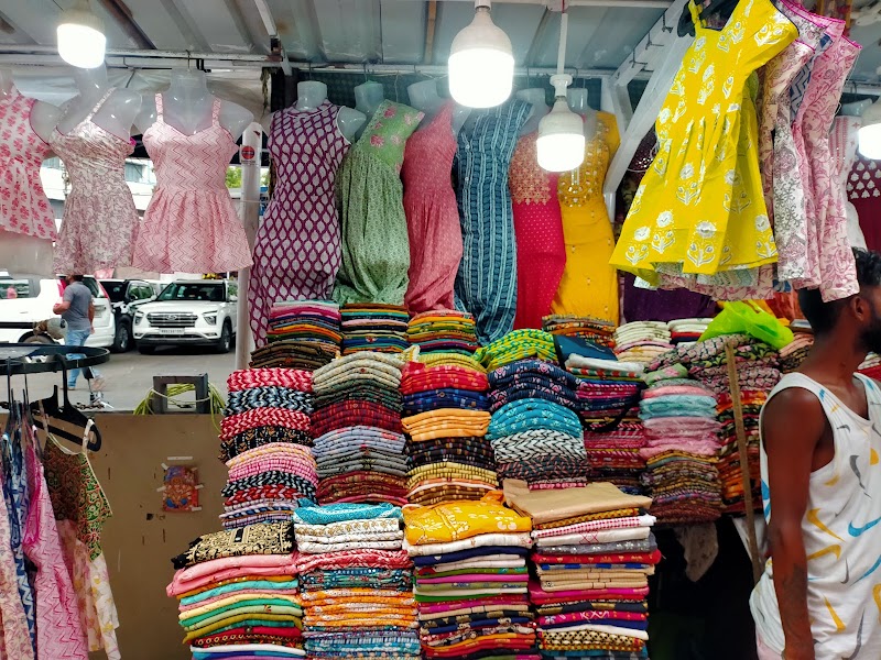 Gariahat Market - Gariahat Market, Fern Pl, Gariahat Market, Ballygunge Gardens, Gariahat, Kolkata, West Bengal 700019, India