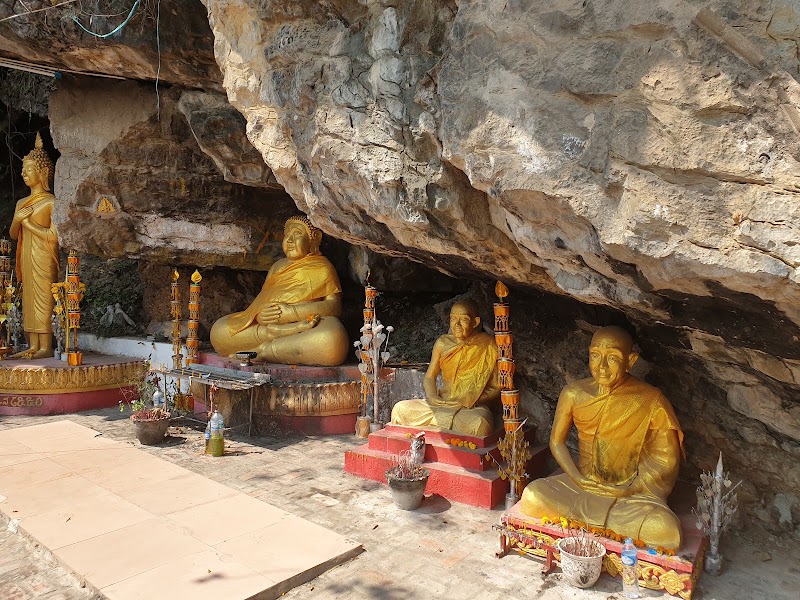 Wat Siphoutthabat Thippharam - Wat Siphoutthabat Thippharam, 27 Ounheun Rd, Luang Prabang, Laos