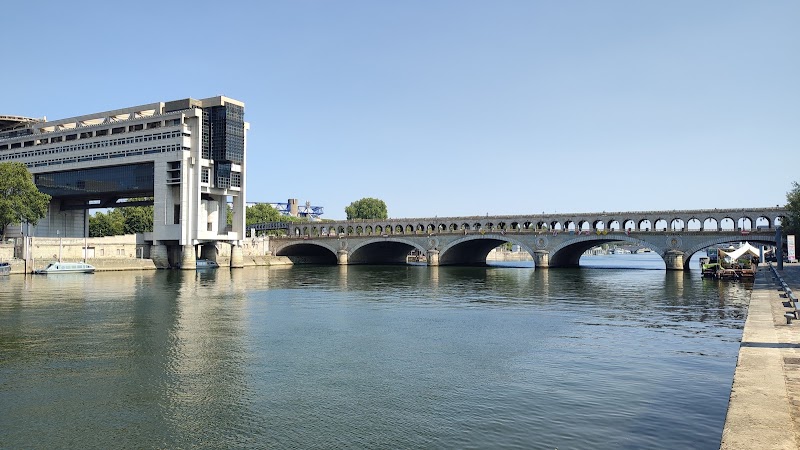 Pont de Bercy - Pont de Bercy 800 Port de la Rapée, 75012 Paris, France