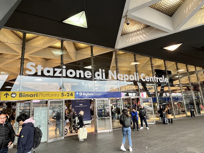 Napoli Centrale - Napoli Centrale P.za Giuseppe Garibaldi, 80142 Napoli NA, Italy
