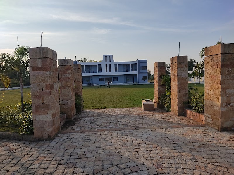 Lotus resort and hotel - Lotus resort and hotel, 7Q5R+298, Dorli (Bk), Maharashtra 441502, India