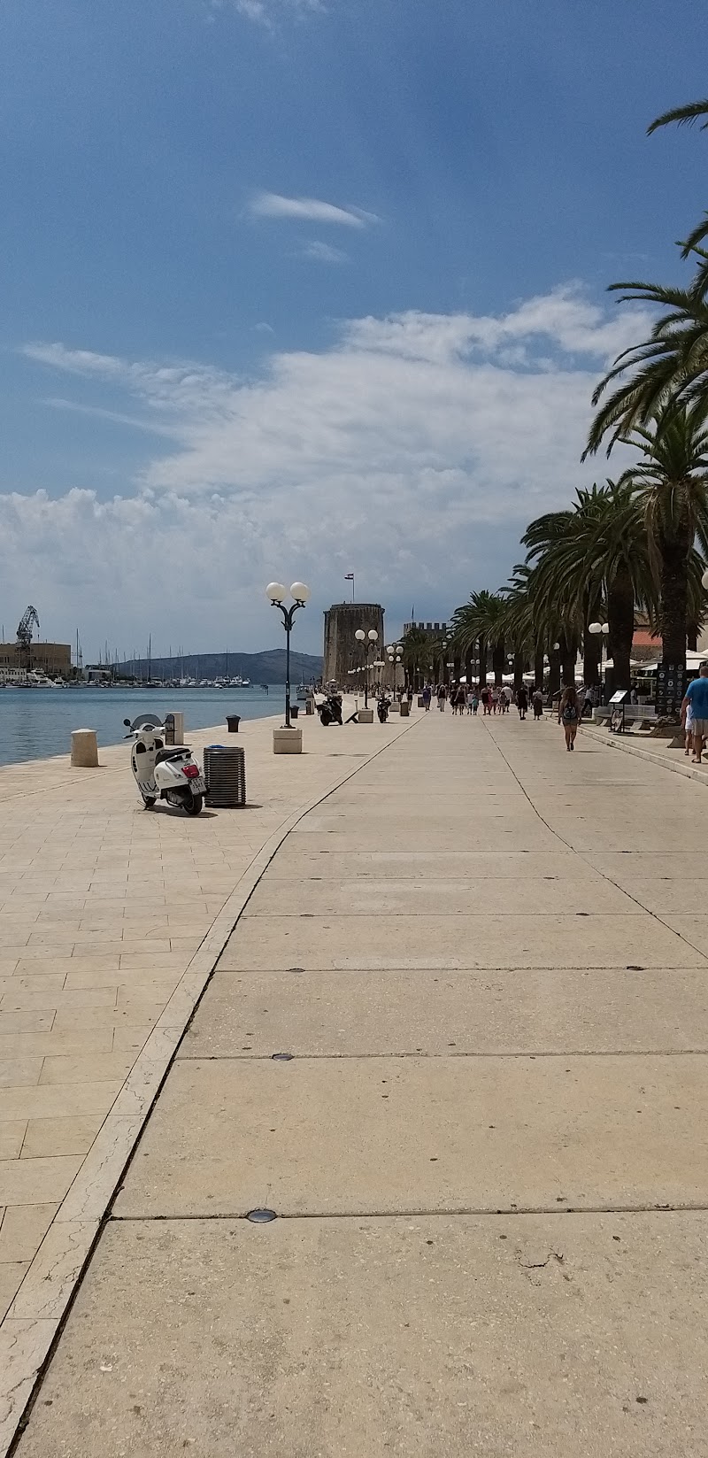 South Gate - South Gate, Obala bana Berislavića, 21220, Trogir, Croatia