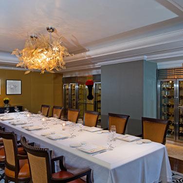 Le Cirque Signature