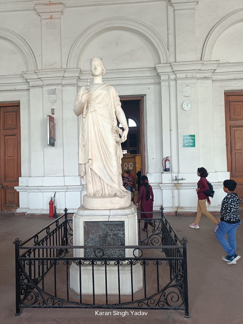 Indian Museum - Indian Museum 27, Jawaharlal Nehru Rd, Colootola, New Market Area, Dharmatala, Taltala, Kolkata, West Bengal 700016, India
