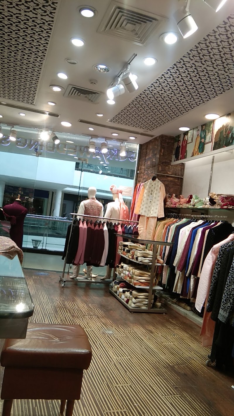 Surya Ethnic - Designer Wedding Studio - Surya Ethnic - Designer Wedding Studio Shop No. 32 & 33, First Floor, MGF Metropolis Mall, Mehrauli-Gurgaon Rd, Sector 28, Maruti Housing Colony, Gurugram, Haryana 122009, India