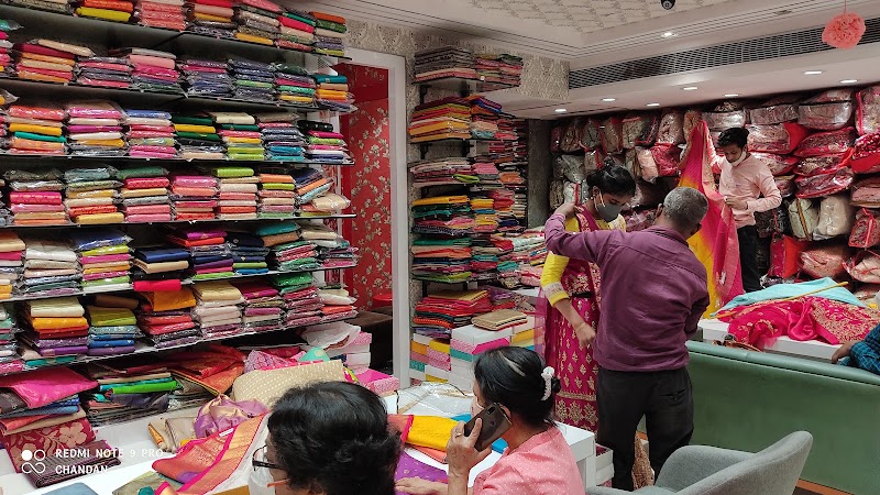 Rangoli Sarees Gariahat | Kolkata - Rangoli Sarees Gariahat | Kolkata, 117A, Rash Behari Ave, opposite Triangular Park, Dover Terrace, Gariahat, Kolkata, West Bengal 700029, India