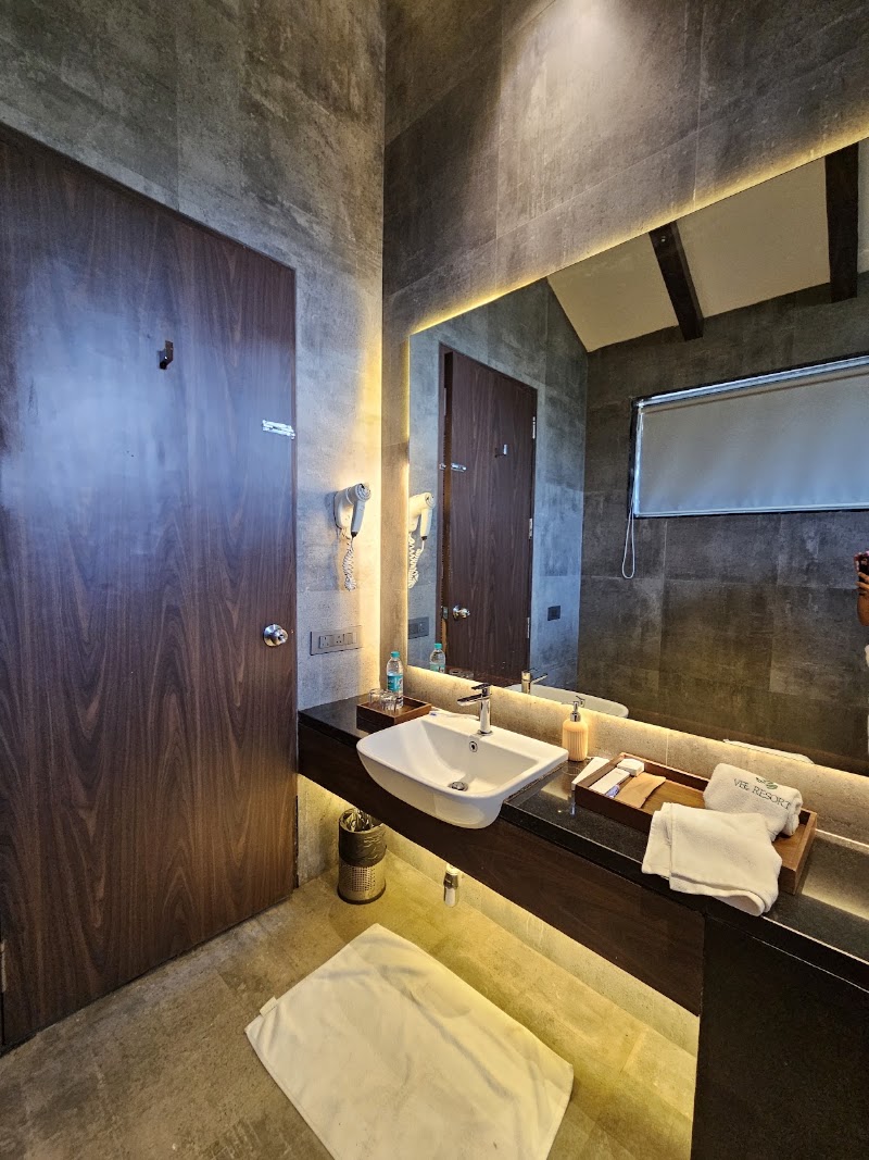 Vee Resort - Vee Resort 66/1, Tapola Rd, opposite Tarangan, before, Taldev, Mahabaleshwar, Maharashtra 412806, India