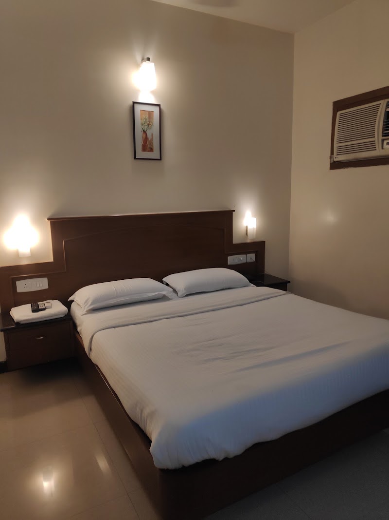 Pondy Bazaar Hotel Krishna Inn - Pondy Bazaar Hotel Krishna Inn 12, Raja Bather St, T. Nagar, Chennai, Tamil Nadu 600017, India