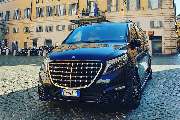 Limo VIP Tours - Limo VIP Tours, Via Monte Lupo Fiorentino, 7, 00148 Roma RM, Italy