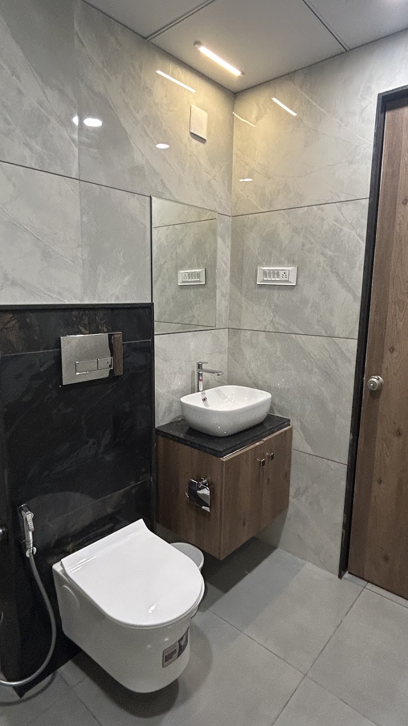 Hotel Holiday Icon - Hotel Holiday Icon, near Bank of India, opp. Rabari Gate, Dwarka, Gujarat 361335, India