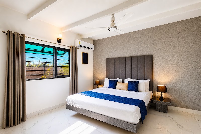 ELIVAAS Batlaw Classic Retreat - 5 BHK Farmstay with Private Pool in Gurugram - ELIVAAS Batlaw Classic Retreat - 5 BHK Farmstay with Private Pool in Gurugram, bhelpa greens, Batlaw Classic Retreat Farm, near Maruti Kunj, Gurugram, Sehjawas, Haryana 122102, India