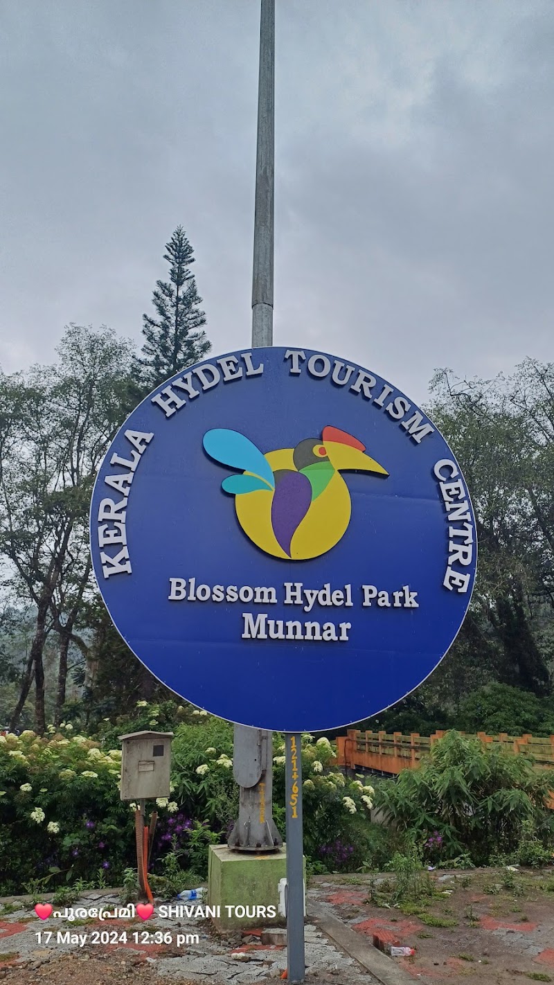 Tour Kerala.. POORAPREMI ❤️ - Tour Kerala.. POORAPREMI ❤️, Periyar Nagar, Aluva, Kerala 683101, India