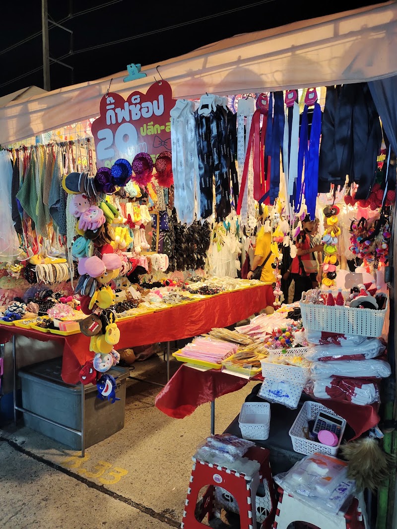 Thepprasit Night Market - Thepprasit Night Market เลขที่ 408/5 Muang Pattaya, Amphoe Bang Lamung, Chang Wat Chon Buri 20150, Thailand