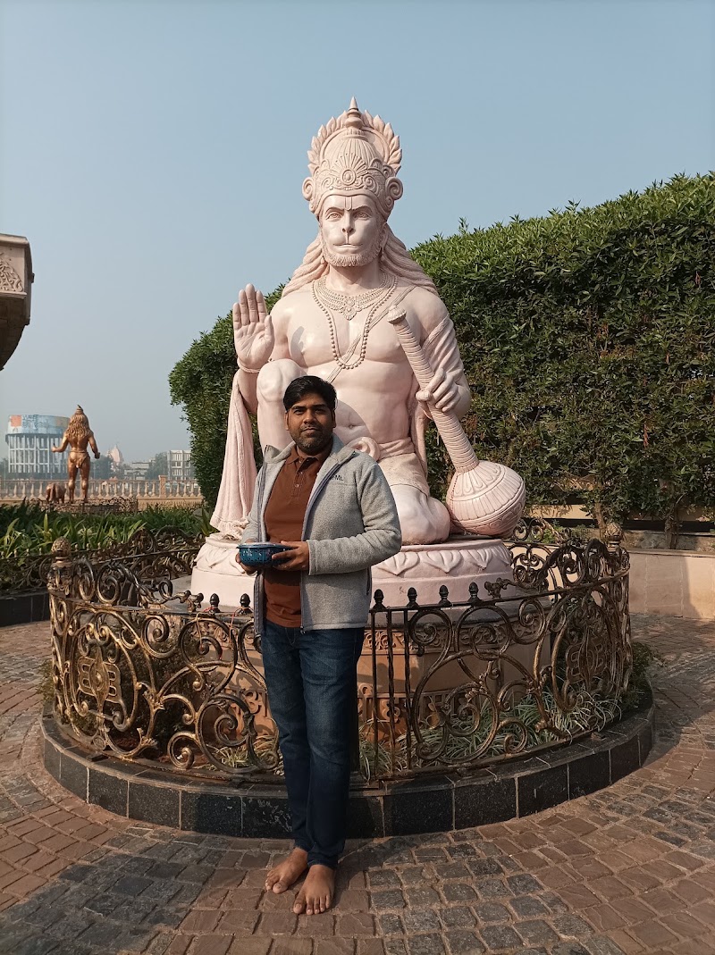 UJJAIN MARKET - UJJAIN MARKET, 5QJG+XVH, Mahakal Marg, Daulat Ganj, Suraj Nagar, Ujjain, Madhya Pradesh 456006, India