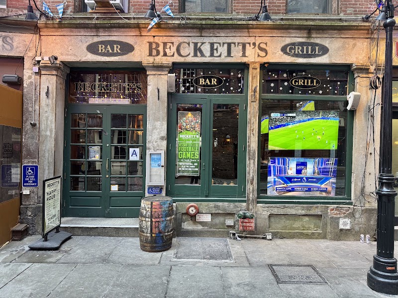 Beckett's Sports Bar - Beckett's Sports Bar 81 Pearl Street, 48 Stone St, New York, NY 10004, USA