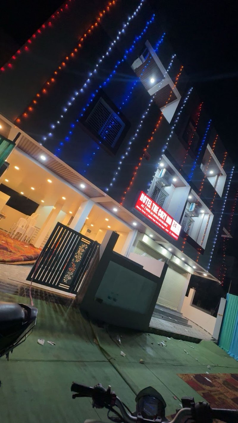 HOTEL O THE COZY INN - HOTEL O THE COZY INN, Kalpatru Nagar, Plot No.11, Besa Rd, near Nimbalkar High School, Ekmat Nagar, Manewada, Nagpur, Maharashtra 440027, India