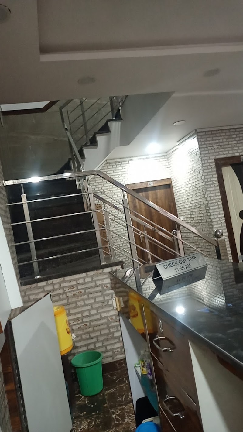 Hotel The Elegance - Hotel The Elegance, opp Railway Station Katra Jammu and Kashmir, Katra, 182301