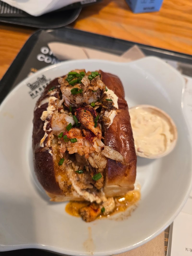 Ground Burger - Ground Burger, Time Out Market, Av. 24 de Julho 49, 1200-479 Lisboa, Portugal