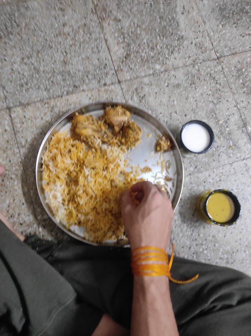 Bikkgane biryani - Bikkgane biryani 7J4P+JFF, Fafadih Chowk, Balaji Nagar, Raipur, Chhattisgarh 492001, India